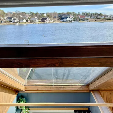 Prachtig Schip In Manstad Met Uitzicht Op Zee Vanuit Het Botel