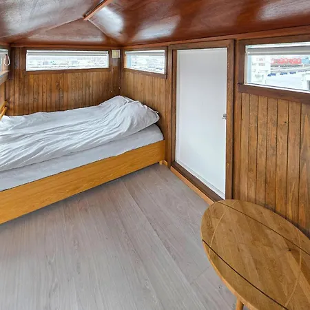 Botel Prachtig Schip In Manstad Met Uitzicht Op Zee Vanuit Het 4*